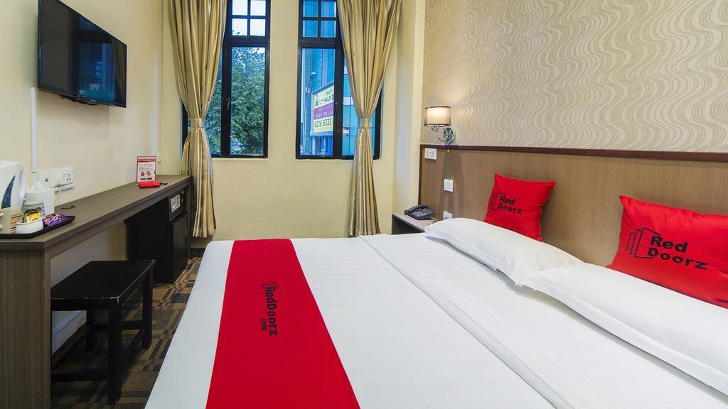 Reddoorz Near Lavender Street 3*