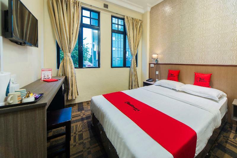 Reddoorz Near Lavender Street 3*